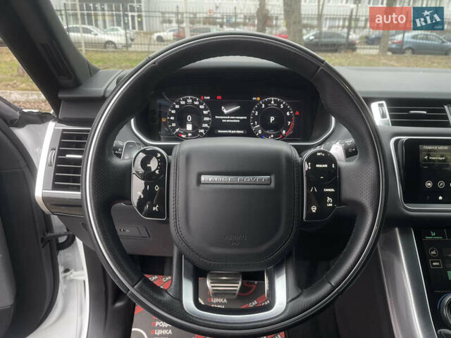 Білий Ленд Ровер Range Rover Sport, об'ємом двигуна 3 л та пробігом 39 тис. км за 49000 $, фото 27 на Automoto.ua
