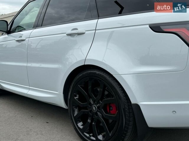Білий Ленд Ровер Range Rover Sport, об'ємом двигуна 5 л та пробігом 51 тис. км за 67800 $, фото 6 на Automoto.ua