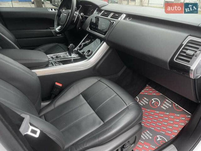 Білий Ленд Ровер Range Rover Sport, об'ємом двигуна 3 л та пробігом 39 тис. км за 49000 $, фото 29 на Automoto.ua