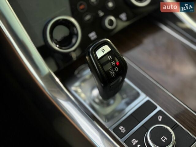 Білий Ленд Ровер Range Rover Sport, об'ємом двигуна 2.99 л та пробігом 147 тис. км за 39500 $, фото 172 на Automoto.ua