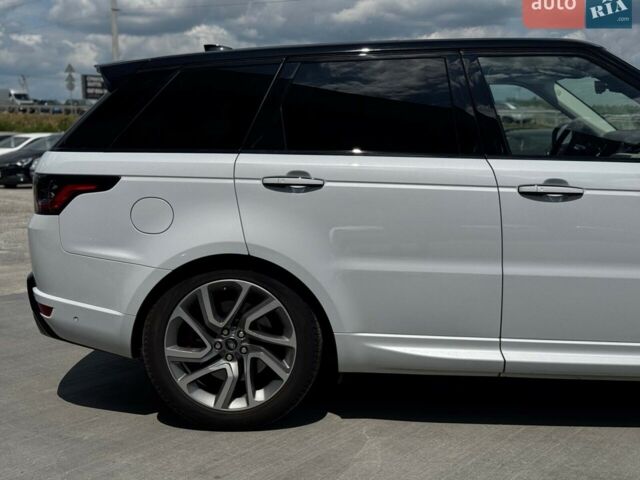 Білий Ленд Ровер Range Rover Sport, об'ємом двигуна 2 л та пробігом 113 тис. км за 57490 $, фото 9 на Automoto.ua