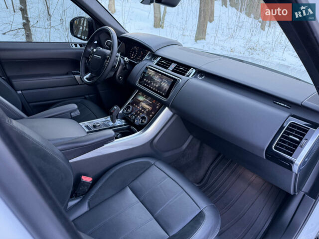 Білий Ленд Ровер Range Rover Sport, об'ємом двигуна 3 л та пробігом 78 тис. км за 55400 $, фото 20 на Automoto.ua