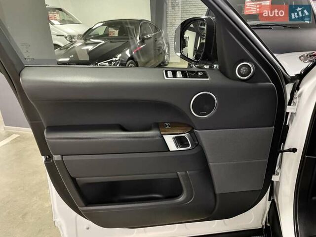 Белый Ленд Ровер Рендж Ровер Спорт, объемом двигателя 2.99 л и пробегом 91 тыс. км за 55700 $, фото 26 на Automoto.ua