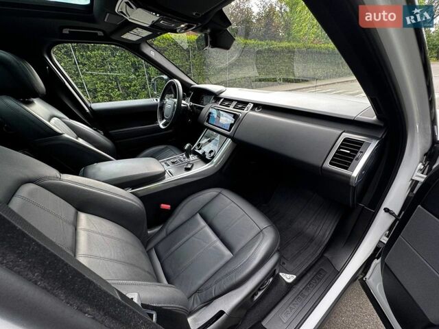 Білий Ленд Ровер Range Rover Sport, об'ємом двигуна 3 л та пробігом 91 тис. км за 46000 $, фото 45 на Automoto.ua