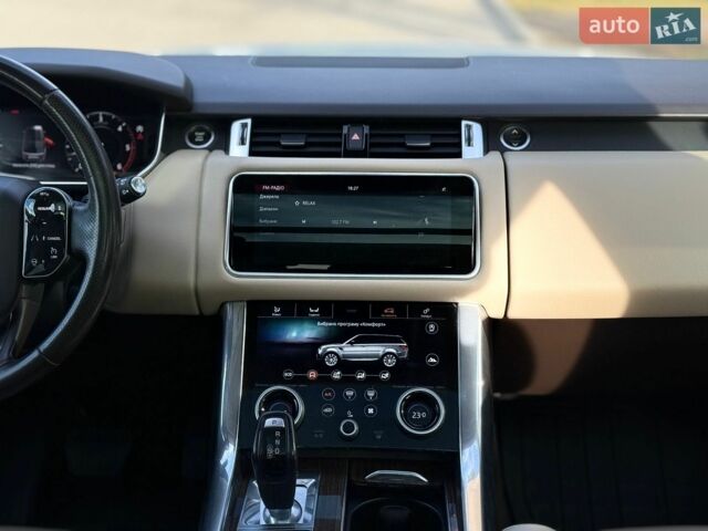 Білий Ленд Ровер Range Rover Sport, об'ємом двигуна 2.99 л та пробігом 147 тис. км за 39500 $, фото 41 на Automoto.ua