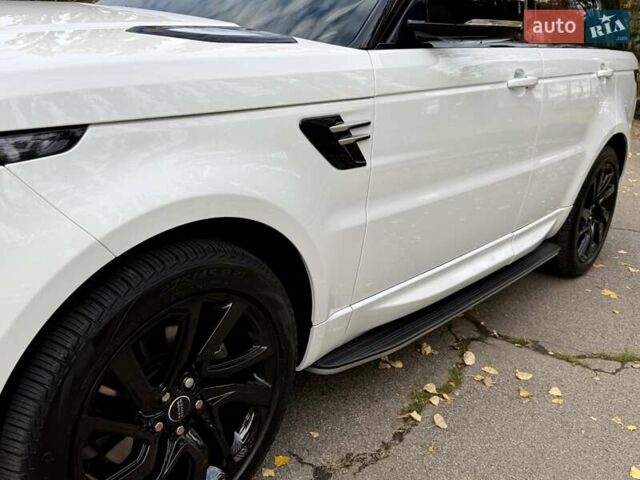 Ленд Ровер Рендж Ровер Спорт 2020 в Киеве на Automoto.ua Белый Ленд Ровер Рендж Ровер Спорт, объемом двигателя 3 л и пробегом 36 тыс. км за 62950 $, фото 38 на Automoto.ua