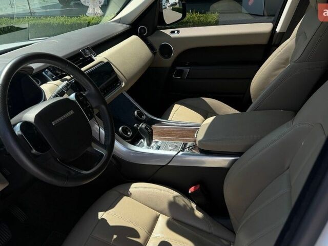 Білий Ленд Ровер Range Rover Sport, об'ємом двигуна 2.99 л та пробігом 119 тис. км за 70000 $, фото 22 на Automoto.ua