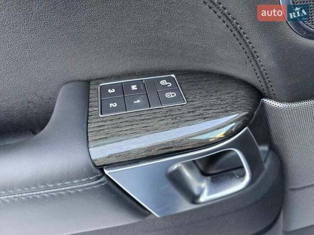 Білий Ленд Ровер Range Rover Sport, об'ємом двигуна 3 л та пробігом 86 тис. км за 59000 $, фото 12 на Automoto.ua