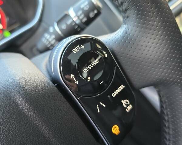 Білий Ленд Ровер Range Rover Sport, об'ємом двигуна 3 л та пробігом 86 тис. км за 59000 $, фото 8 на Automoto.ua