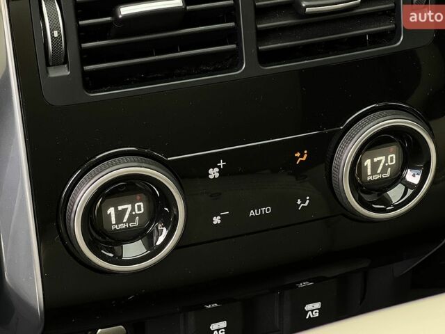 Білий Ленд Ровер Range Rover Sport, об'ємом двигуна 2 л та пробігом 113 тис. км за 55900 $, фото 20 на Automoto.ua