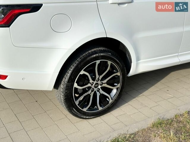 Білий Ленд Ровер Range Rover Sport, об'ємом двигуна 2.99 л та пробігом 147 тис. км за 39500 $, фото 219 на Automoto.ua