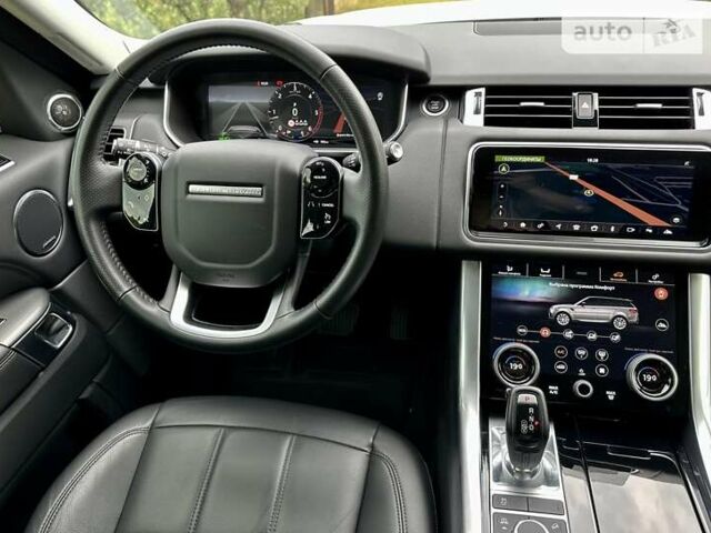 Білий Ленд Ровер Range Rover Sport, об'ємом двигуна 3 л та пробігом 35 тис. км за 77500 $, фото 20 на Automoto.ua