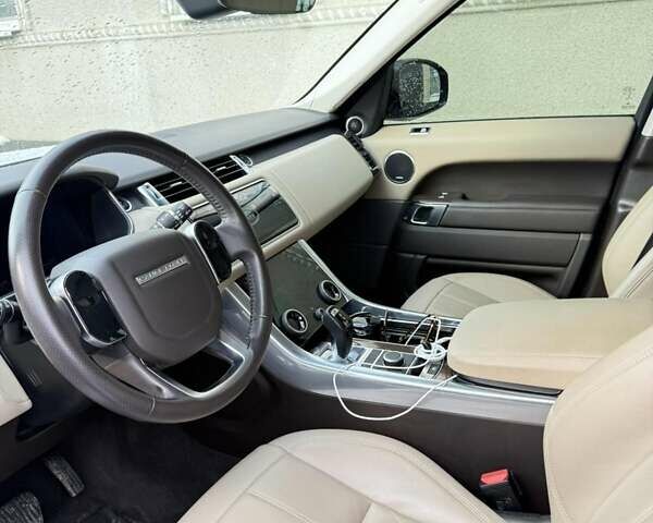 Білий Ленд Ровер Range Rover Sport, об'ємом двигуна 3 л та пробігом 65 тис. км за 58000 $, фото 4 на Automoto.ua