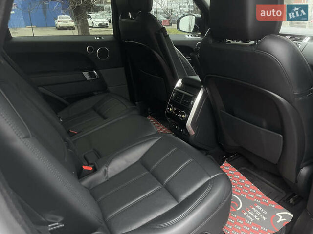 Білий Ленд Ровер Range Rover Sport, об'ємом двигуна 3 л та пробігом 39 тис. км за 49000 $, фото 43 на Automoto.ua