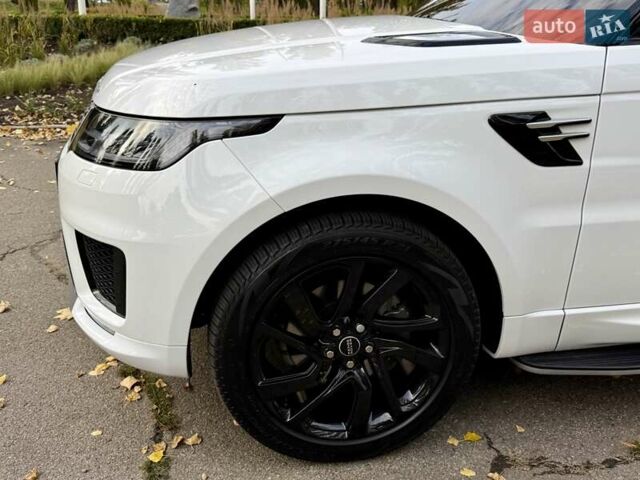 Ленд Ровер Рендж Ровер Спорт 2020 в Киеве на Automoto.ua Белый Ленд Ровер Рендж Ровер Спорт, объемом двигателя 3 л и пробегом 36 тыс. км за 62950 $, фото 28 на Automoto.ua