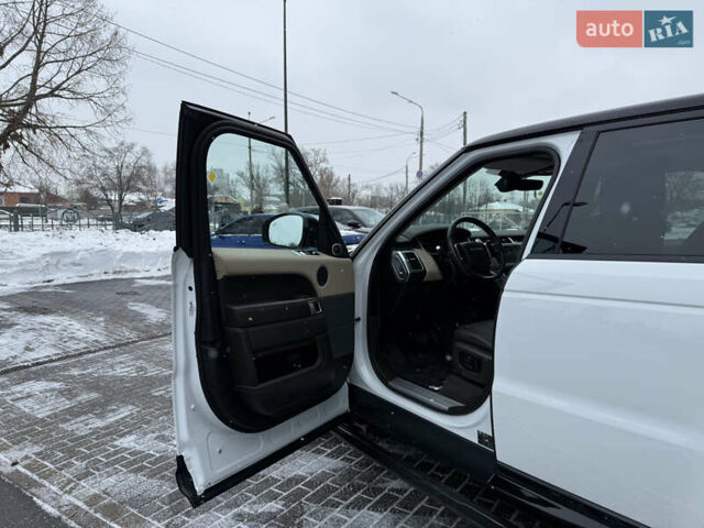 Білий Ленд Ровер Range Rover Sport, об'ємом двигуна 2.99 л та пробігом 70 тис. км за 62000 $, фото 15 на Automoto.ua