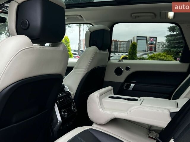 Білий Ленд Ровер Range Rover Sport, об'ємом двигуна 2 л та пробігом 113 тис. км за 55900 $, фото 28 на Automoto.ua