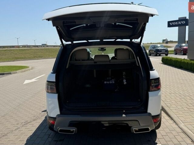 Білий Ленд Ровер Range Rover Sport, об'ємом двигуна 2.99 л та пробігом 119 тис. км за 70000 $, фото 9 на Automoto.ua