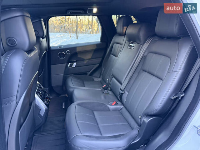 Белый Ленд Ровер Рендж Ровер Спорт, объемом двигателя 3 л и пробегом 78 тыс. км за 61800 $, фото 13 на Automoto.ua