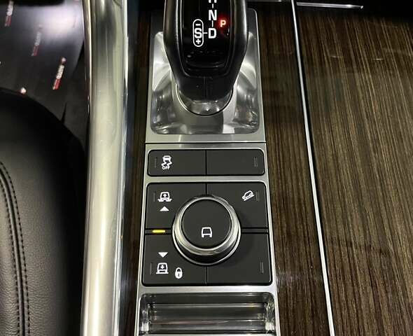 Белый Ленд Ровер Рендж Ровер Спорт, объемом двигателя 2.99 л и пробегом 91 тыс. км за 55700 $, фото 71 на Automoto.ua