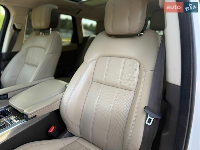 Білий Ленд Ровер Range Rover Sport, об'ємом двигуна 2.99 л та пробігом 147 тис. км за 39500 $, фото 133 на Automoto.ua