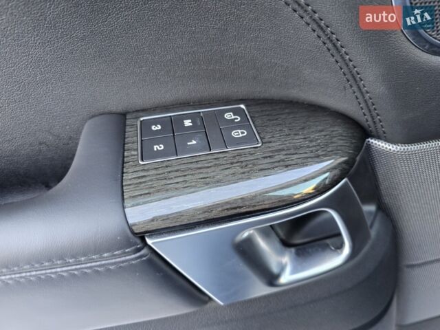Білий Ленд Ровер Range Rover Sport, об'ємом двигуна 3 л та пробігом 88 тис. км за 56000 $, фото 19 на Automoto.ua