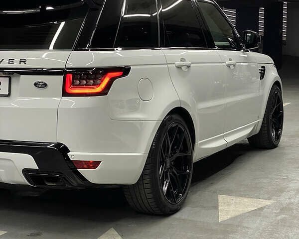 Білий Ленд Ровер Range Rover Sport, об'ємом двигуна 3 л та пробігом 25 тис. км за 89000 $, фото 11 на Automoto.ua