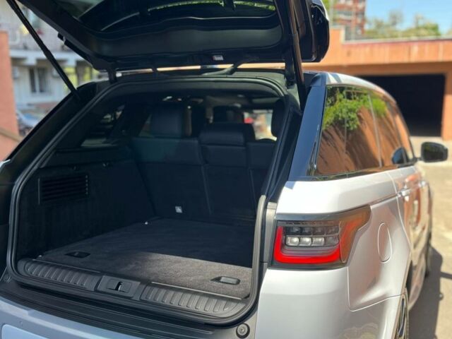 Білий Ленд Ровер Range Rover Sport, об'ємом двигуна 5 л та пробігом 51 тис. км за 67800 $, фото 7 на Automoto.ua
