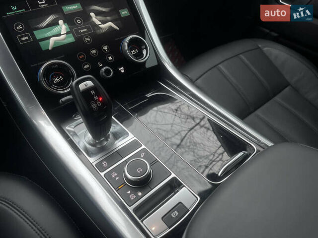 Білий Ленд Ровер Range Rover Sport, об'ємом двигуна 3 л та пробігом 39 тис. км за 49000 $, фото 40 на Automoto.ua
