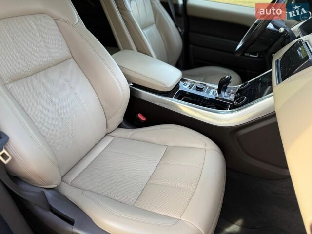 Білий Ленд Ровер Range Rover Sport, об'ємом двигуна 2.99 л та пробігом 147 тис. км за 39500 $, фото 65 на Automoto.ua