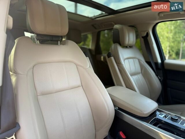 Білий Ленд Ровер Range Rover Sport, об'ємом двигуна 2.99 л та пробігом 147 тис. км за 39500 $, фото 66 на Automoto.ua