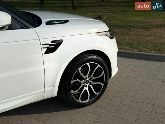 Білий Ленд Ровер Range Rover Sport, об'ємом двигуна 2.99 л та пробігом 147 тис. км за 39500 $, фото 16 на Automoto.ua