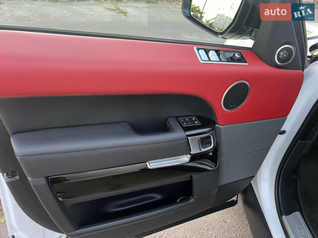 Білий Ленд Ровер Range Rover Sport, об'ємом двигуна 3 л та пробігом 40 тис. км за 72999 $, фото 14 на Automoto.ua