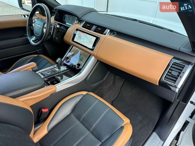 Білий Ленд Ровер Range Rover Sport, об'ємом двигуна 3 л та пробігом 146 тис. км за 49500 $, фото 28 на Automoto.ua