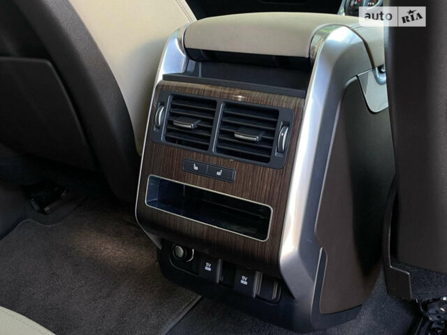 Білий Ленд Ровер Range Rover Sport, об'ємом двигуна 2.99 л та пробігом 36 тис. км за 75000 $, фото 16 на Automoto.ua