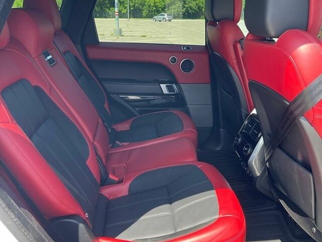 Білий Ленд Ровер Range Rover Sport, об'ємом двигуна 3 л та пробігом 134 тис. км за 55000 $, фото 28 на Automoto.ua