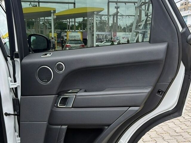 Білий Ленд Ровер Range Rover Sport, об'ємом двигуна 3 л та пробігом 38 тис. км за 55000 $, фото 36 на Automoto.ua