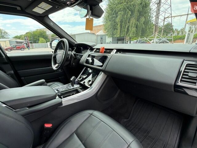 Білий Ленд Ровер Range Rover Sport, об'ємом двигуна 3 л та пробігом 38 тис. км за 55000 $, фото 49 на Automoto.ua