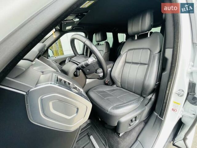 Білий Ленд Ровер Range Rover Sport, об'ємом двигуна 3 л та пробігом 58 тис. км за 68000 $, фото 15 на Automoto.ua