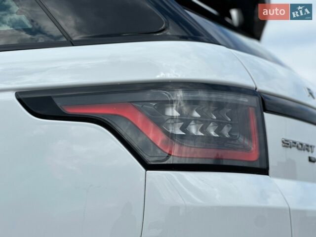 Білий Ленд Ровер Range Rover Sport, об'ємом двигуна 3 л та пробігом 159 тис. км за 42000 $, фото 26 на Automoto.ua
