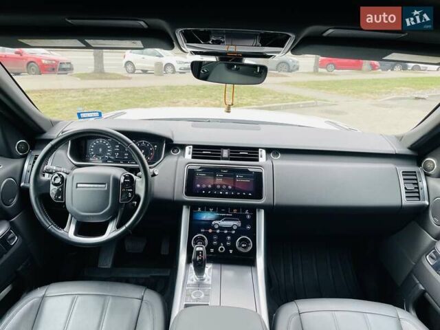 Білий Ленд Ровер Range Rover Sport, об'ємом двигуна 3 л та пробігом 58 тис. км за 68000 $, фото 12 на Automoto.ua