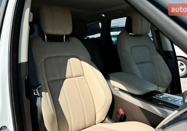 Білий Ленд Ровер Range Rover Sport, об'ємом двигуна 3 л та пробігом 39 тис. км за 75000 $, фото 47 на Automoto.ua