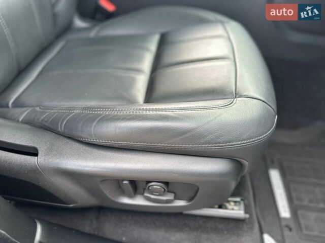 Білий Ленд Ровер Range Rover Sport, об'ємом двигуна 3 л та пробігом 159 тис. км за 42000 $, фото 50 на Automoto.ua