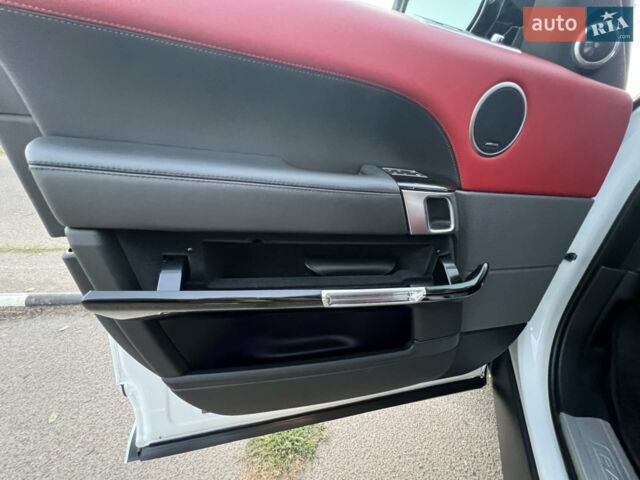 Білий Ленд Ровер Range Rover Sport, об'ємом двигуна 3 л та пробігом 40 тис. км за 72999 $, фото 22 на Automoto.ua
