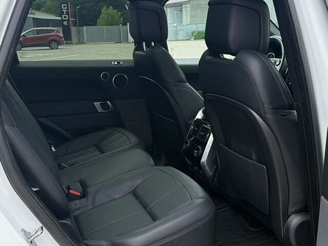 Білий Ленд Ровер Range Rover Sport, об'ємом двигуна 3 л та пробігом 38 тис. км за 55000 $, фото 38 на Automoto.ua