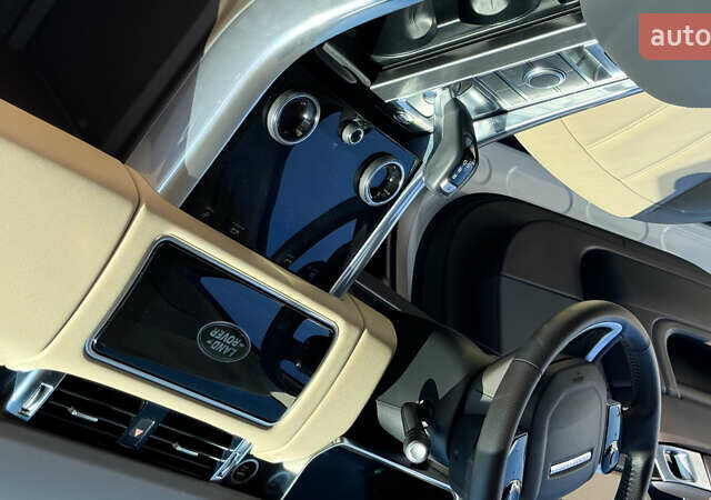 Білий Ленд Ровер Range Rover Sport, об'ємом двигуна 3 л та пробігом 39 тис. км за 75000 $, фото 55 на Automoto.ua
