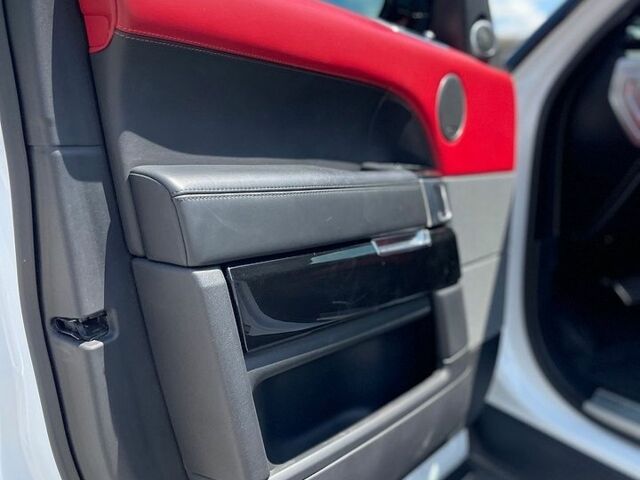 Білий Ленд Ровер Range Rover Sport, об'ємом двигуна 3 л та пробігом 134 тис. км за 55000 $, фото 49 на Automoto.ua