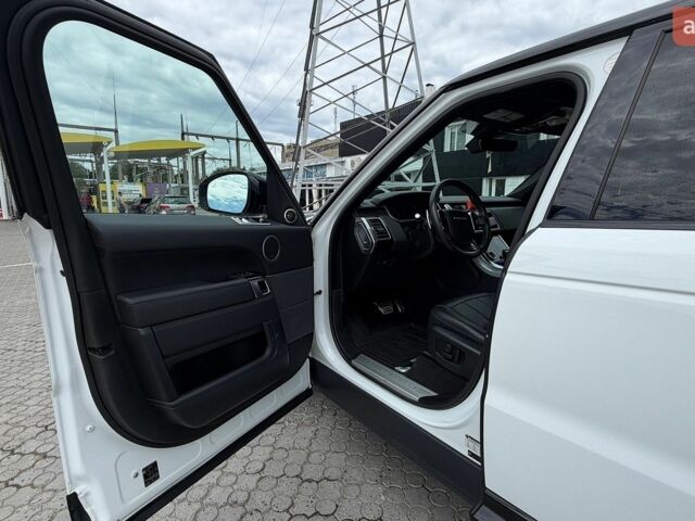 Білий Ленд Ровер Range Rover Sport, об'ємом двигуна 3 л та пробігом 38 тис. км за 55000 $, фото 24 на Automoto.ua
