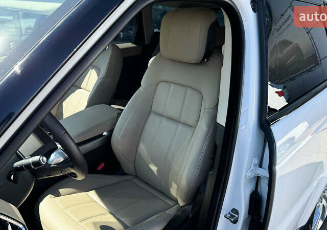 Білий Ленд Ровер Range Rover Sport, об'ємом двигуна 3 л та пробігом 39 тис. км за 75000 $, фото 59 на Automoto.ua