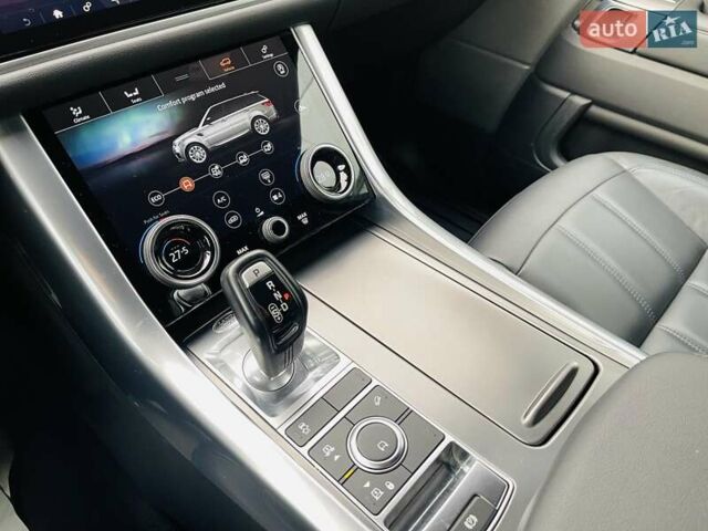 Білий Ленд Ровер Range Rover Sport, об'ємом двигуна 3 л та пробігом 58 тис. км за 68000 $, фото 22 на Automoto.ua